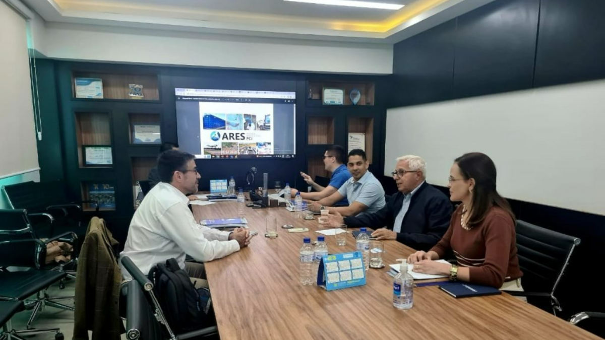 Representantes da AMAE realizaram visita institucional à sede da ARES-PCJ