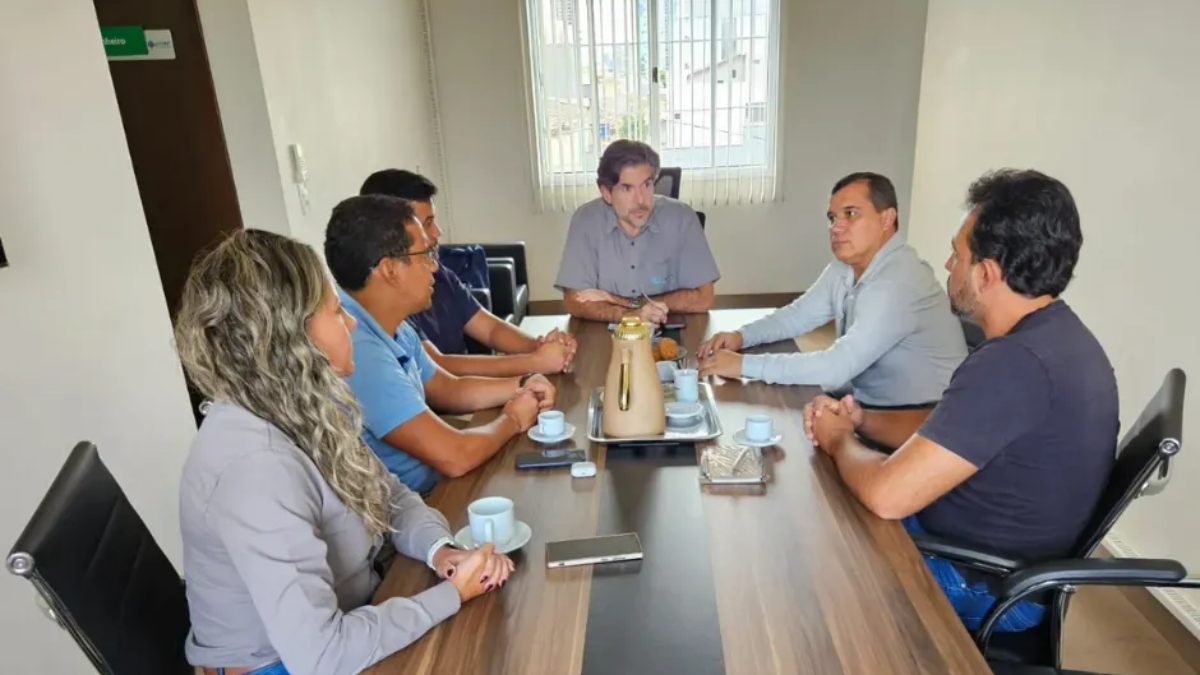 AMAE e Saneago discutem demandas regulatórias e investimentos em esgotamento sanitário