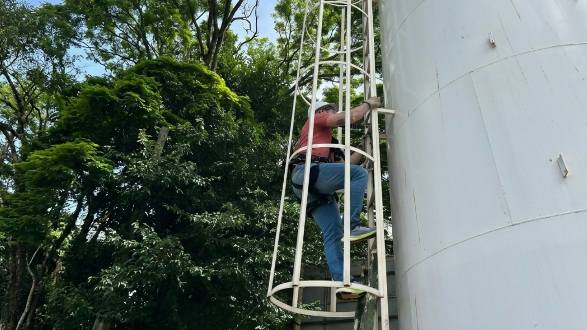 Capacitação da equipe de fiscalização da AMAE em Segurança no Trabalho em Altura (NR 35)